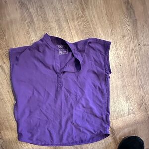 Figs size small tall Livingston ? Pants and small Rafaela top purple.